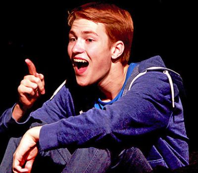 Stehender Beifall eines begeisterten Publikums für „Titus“ im „theater