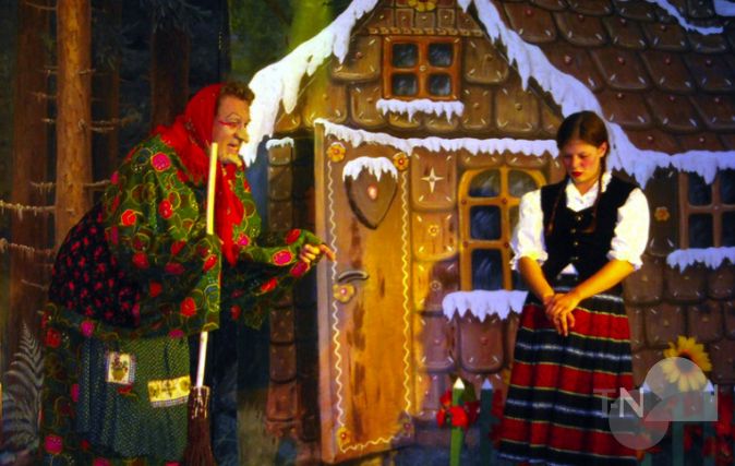 Kimugi Theater Spielt Hansel Und Gretel Im Haus Altkonig