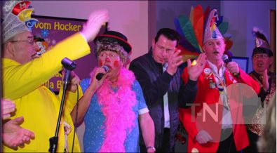 Locker vom Hocker“: Elvis servierte gemischte Meenzer Fischplatte ... Locker vom Hocker“: Elvis servierte gemischte Meenzer Fischplatte ...