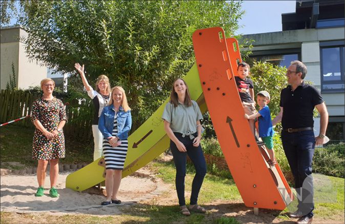 Neue Rutsche im Kindergarten dank Spendern | Taunus-Nachrichten